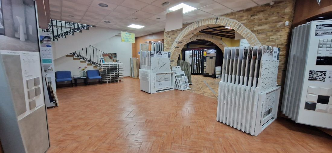 EXPOSICION PLANTA BAJA ARCO